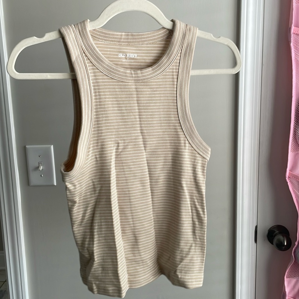 Old Navy ribbed racer back crop top tank Size M NWT.